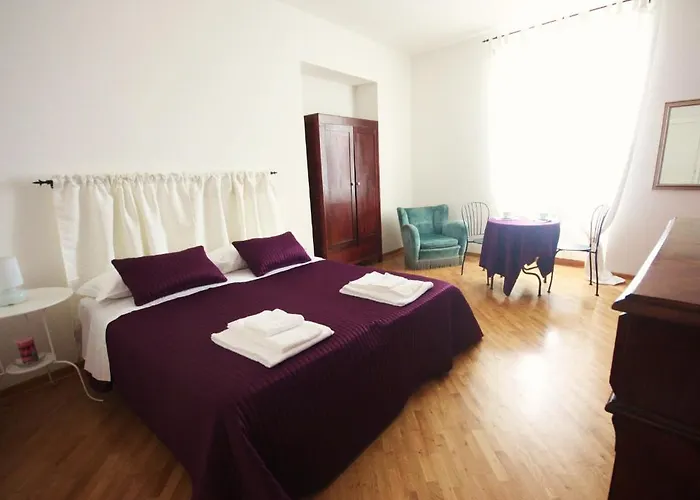 Palazzo Brigido Affittacamere Trieste